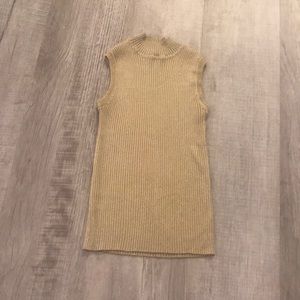 Fitted Sleeveless Gold Tank Top